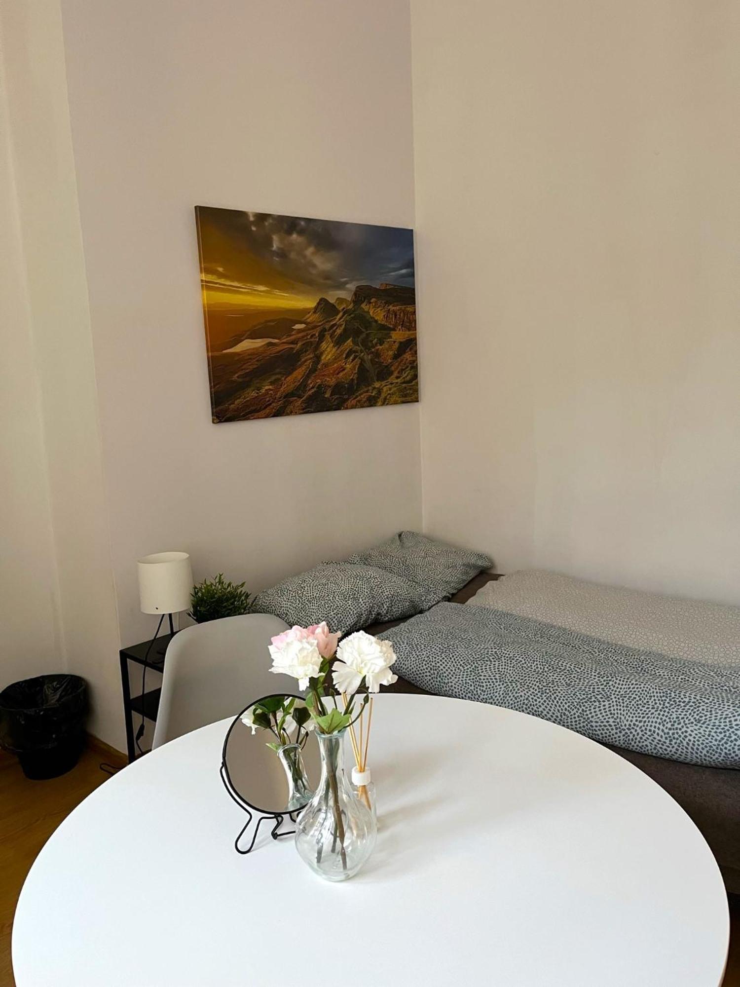Nice Room In Old Town קרקוב מראה חיצוני תמונה