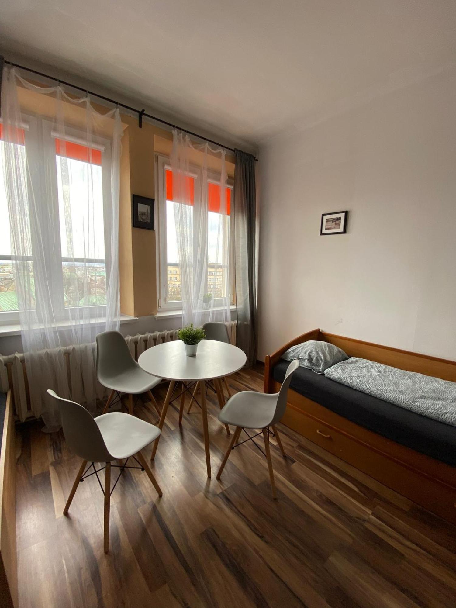 Nice Room In Old Town קרקוב מראה חיצוני תמונה